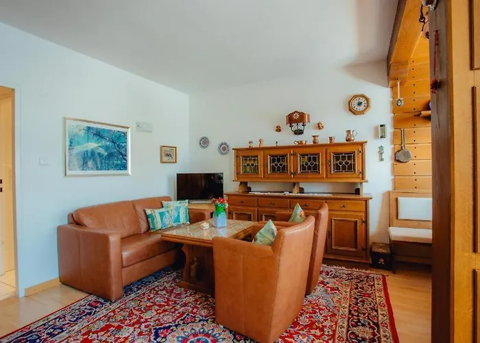 Tirol Mit Hallenbad Und Sauna By Monicare Appartamento